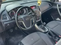 Usata Opel Astra 110 CV (80 kW) 2011 Berlina