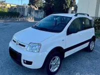 Usata Fiat Panda 4x4 Climbing 75 CV (55 kW) 2011 Bianco Utilitaria