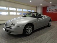 Usata Alfa Romeo Spider 144 CV (105 kW) 2001 Argento metallizzato Cabrio