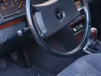 Usata Mercedes E200 1991 Grigio Berlina