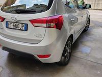 Usata Hyundai ix20 118 CV (86 kW) 2019 Argento Utilitaria