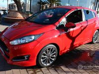Usata Ford Fiesta ST-Line 95 CV (69 kW) 2017 Rosso Utilitaria