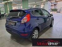 Usado Ford Fiesta Titanium 80 HP (58 kW) 2015 Azul Sedan