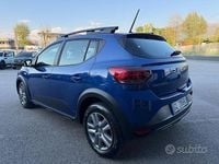 Usata Dacia Sandero Expression 101 CV (74 kW) 2023 Blu Berlina