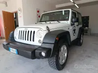 Usata Jeep Wrangler Sport 200 CV (147 kW) 2017 Bianco SUV
