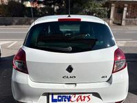 Usata Renault Clio II Dynamique 75 CV (55 kW) 2011 Bianco Berlina