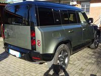 Usata Land Rover Defender SE 249 CV (183 kW) 2024 Verde SUV