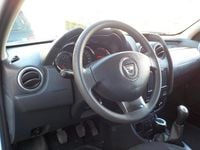 Usata Dacia Duster Lauréate 115 CV (84 kW) 2016 Bianco SUV