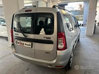 usata Dacia Logan 1.5 dCi 5 posti - 2010