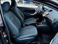 Usata Ford Fiesta 70 CV (51 kW) 2014 Nero Utilitaria