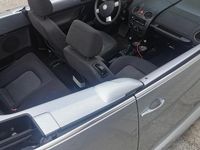 Usata VW New Beetle 105 CV (77 kW) 2006 Grigio Utilitaria