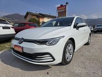 Usata VW Golf VIII Life 116 CV (85 kW) 2022 Bianco Berlina