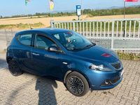 Usata Lancia Ypsilon 69 CV (50 kW) 2022 Blu Utilitaria
