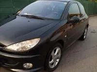 Usata Peugeot 206 88 CV (64 kW) 2003 Nero Berlina