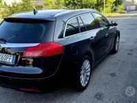 Usata Opel Insignia Sport 160 CV (117 kW) 2011 Nero Station wagon