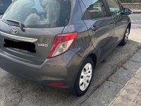Usata Toyota Yaris 65 CV (47 kW) 2012 Grigio Berlina