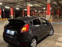 Usata Ford Fiesta 75 CV (55 kW) 2014 Blu Utilitaria