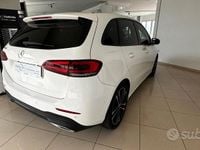 Usata Mercedes B180 Premium 115 CV (84 kW) 2019 Bianco Monovolume