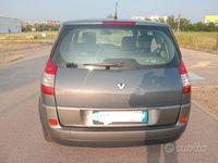Usata Renault Scénic II 130 CV (95 kW) 2006 Grigio Monovolume