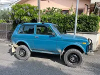 Usata Lada niva 81 CV (59 kW) 2010 Blu SUV