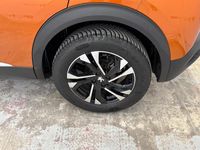 Usata Peugeot 2008 Allure 102 CV (75 kW) 2023 Arancione SUV