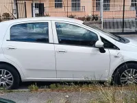 Usata Fiat Punto Lounge 77 CV (56 kW) 2016 Bianco Utilitaria