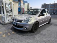 Usata Renault Clio R.S. R.S. 200 CV (147 kW) 2006 Grigio Utilitaria