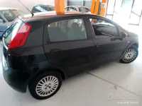 Usata Fiat Grande Punto Dynamic 65 CV (47 kW) 2008 Nero Utilitaria