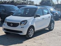 Usata Smart ForFour 71 CV (52 kW) 2015 Bianco(met.) Utilitaria