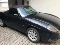 Usata Fiat Barchetta 130 CV (95 kW) 2002 Nero Cabrio