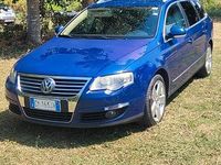 Usata VW Passat 140 CV (102 kW) 2006 Blu Station wagon
