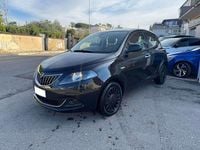 Usata Lancia Ypsilon Silver 69 CV (50 kW) 2021 Nero Utilitaria