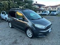 Usata Ford Tourneo Courier Titanium 95 CV (69 kW) 2016 Grigio Monovolume