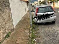 Usata Ford Fiesta 90 CV (66 kW) 2004 Grigio Utilitaria