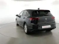 Usata VW Golf VIII Life 110 CV (80 kW) 2020 Grigio urano Berlina