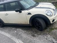 Usata Mini Cooper 120 CV (88 kW) 2007 Bianco Utilitaria