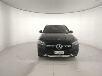 Käytetty Mercedes GLA180 116 HP (85 kW) 2022 Musta Katumaasturi