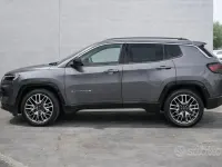 Usata Jeep Compass Summit 131 CV (96 kW) 2025 Grigio SUV