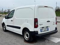 Usata Citroën Berlingo 99 CV (72 kW) 2016 Bianco Monovolume