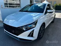 Nuova Hyundai i20 100 CV (73 kW) 2026 Bianco Utilitaria