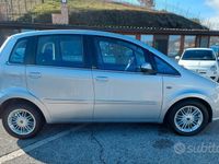 Usata Lancia Musa S 95 CV (69 kW) 2010 Argento Monovolume