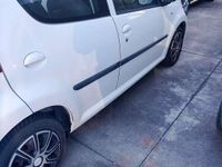 Usata Peugeot 107 Access 68 CV (50 kW) 2009 Utilitaria