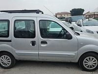 Usata Renault Kangoo Luxe 82 CV (60 kW) 2007 Argento Monovolume