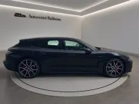 Usata Porsche Taycan 4S Sport Turismo Sport Turismo 319 kW (435 CV) 2023 Nero mito metalizzato Station wagon