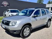 Usata Dacia Duster 105 CV (77 kW) 2011 Argento SUV