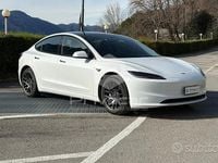 Usata Tesla Model 3 RWD 208 kW (283 CV) 2024 Bianco Berlina