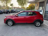 Usata Kia Stonic Style 97 CV (71 kW) 2018 Rosso SUV