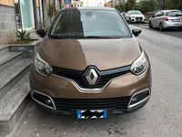 Usata Renault Captur 90 CV (66 kW) 2017 Marrone SUV