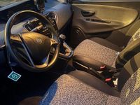 Usata Lancia Ypsilon 69 CV (50 kW) 2019 Bianco Utilitaria