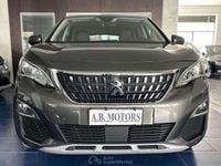 Usata Peugeot 3008 Allure 131 CV (96 kW) 2019 Gray SUV